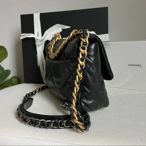 🖤 SOLD🖤 Chanel 19 small bag - Picture 6 of 13